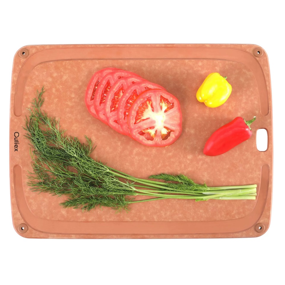 Wood Fiber Cutting Board Scene Demonstration